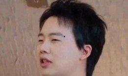 吃瓜娱乐八卦的视频,揭秘明星幕后故事，吃瓜群众必看！