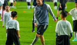 梅西中国行最新爆料,足球巨星亲临，精彩瞬间抢先看！