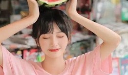 娱乐吃瓜头像女生,揭秘娱乐圈美女吃瓜头像背后的故事