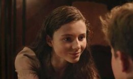 乔乔兔在线观看,在线重温二战阴影下的成长传奇