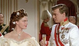 在线观看茜茜公主,宫廷传奇，爱与权力的交织