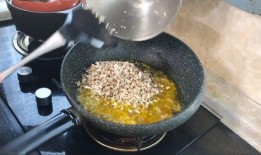 辣酱制作过程爆料视频,一罐好辣酱的诞生记